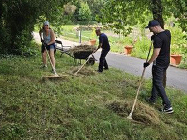 A photos of epay employees participating in their Day of Caring in Munich