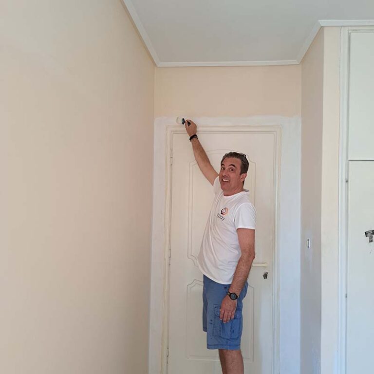 An image of Euronet employees serving at a Day of Caring in Greece