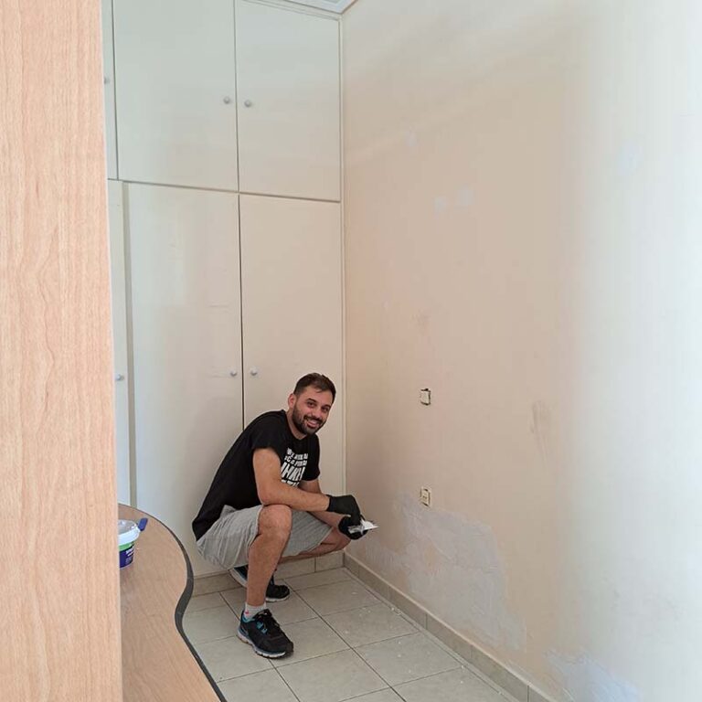 An image of Euronet employees serving at a Day of Caring in Greece