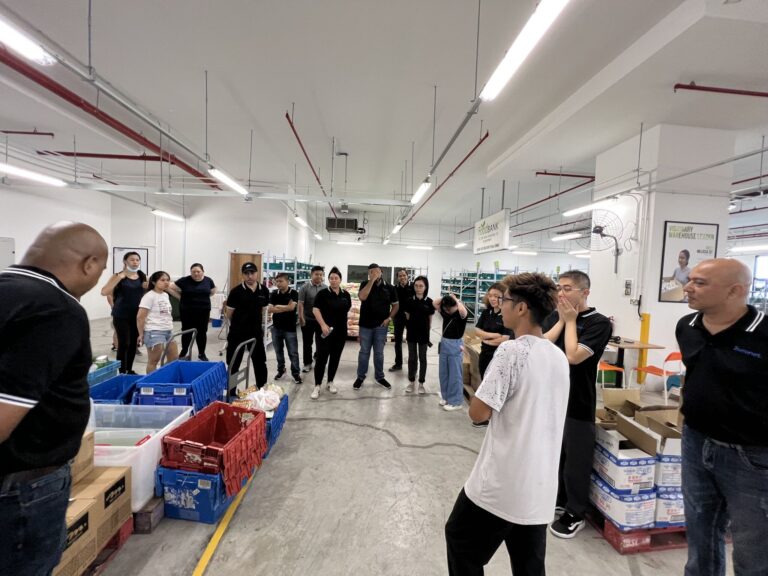 Euronet in Asia donates time at local food bank