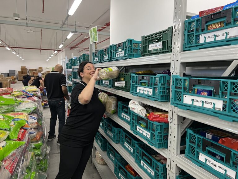 Euronet in Asia donates time at local food bank
